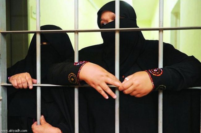 مسئولة قسم النساء في السجن المركزي بصنعاء تكشف جرائم مروعة ترتكبها مليشيا الحوثي
