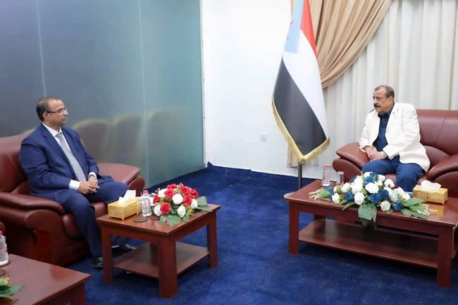  اللواء بن بريك يلتقي وزير الشؤون الإجتماعية والعمل في العاصمة عدن